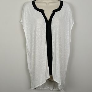 SOLD!!! White House Black Market Top